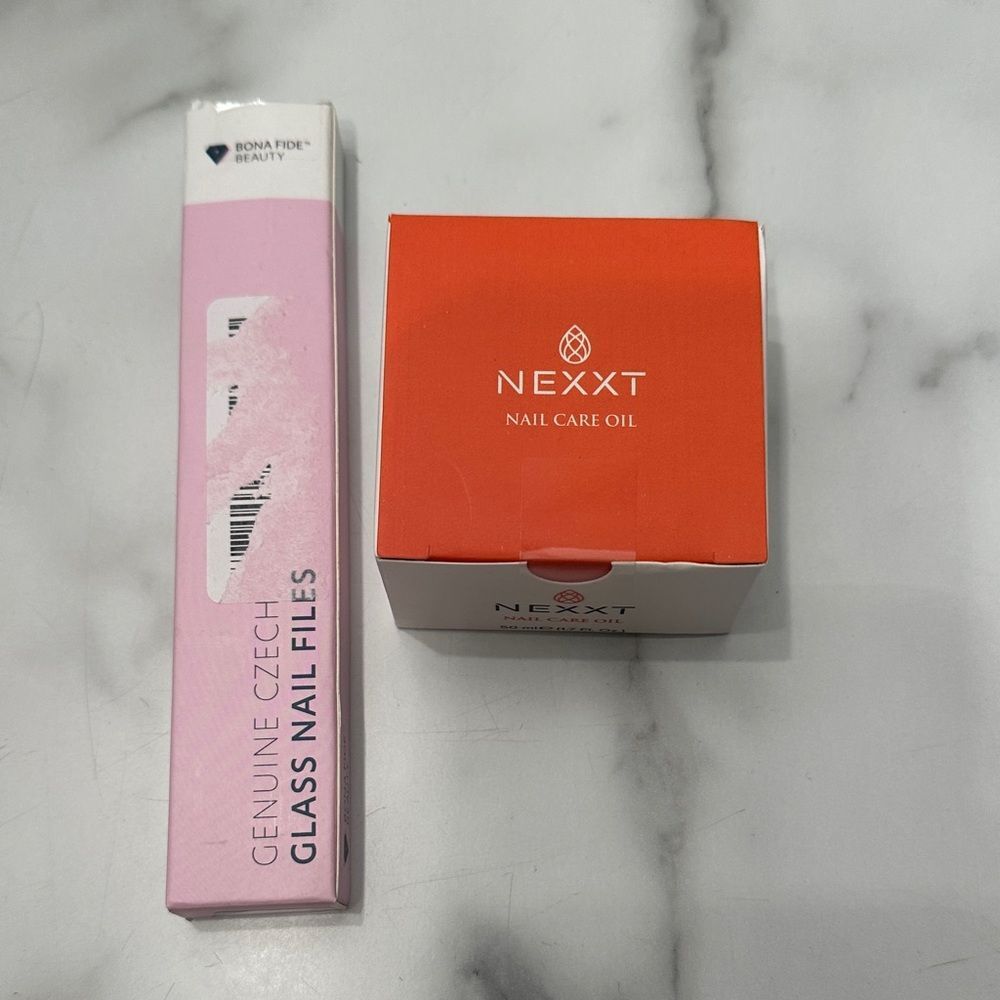 Nexxt Nail Care Oil and Glass Nail Files Set